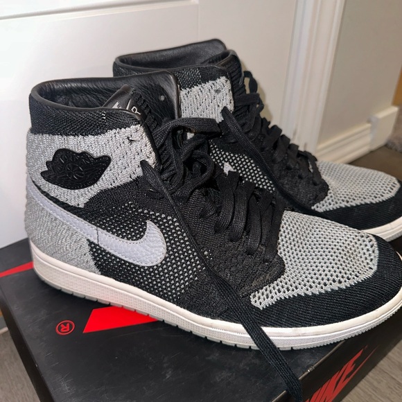 Nike Other - Men’s Nike Air Jordan 1 Retro Hi Flyknit size 9.5
